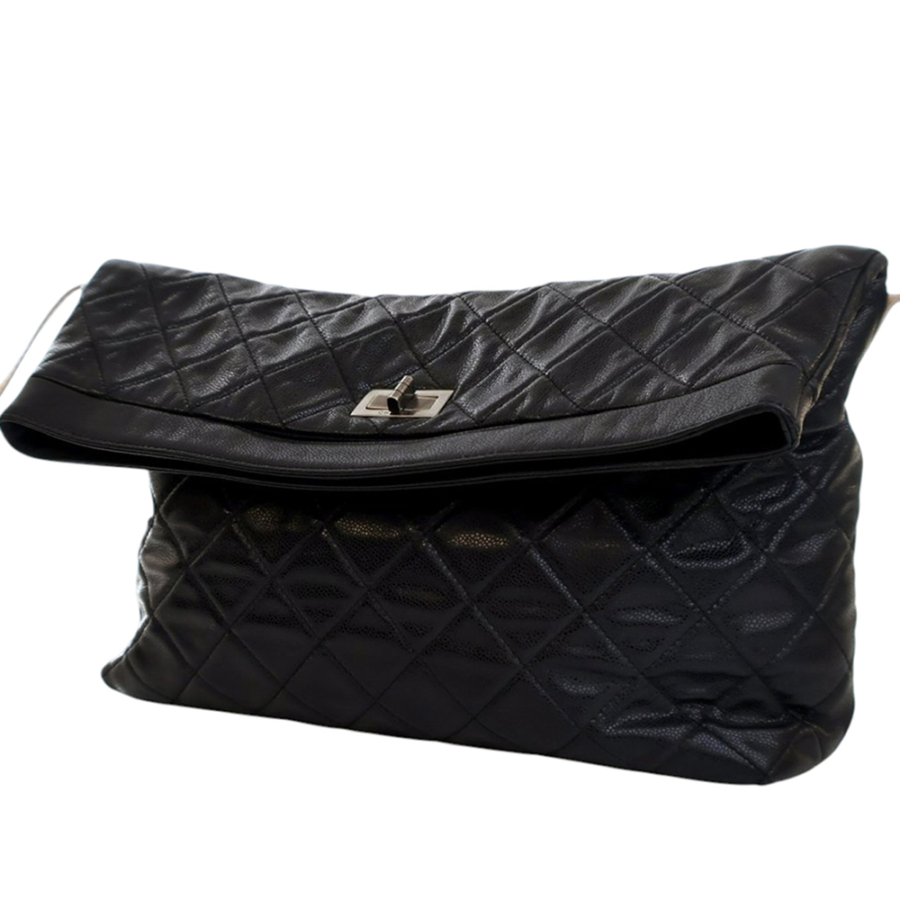 Pre-Loved Chanel Reissue Quilted Caviar Messenger Flap - Picture 3 of 12